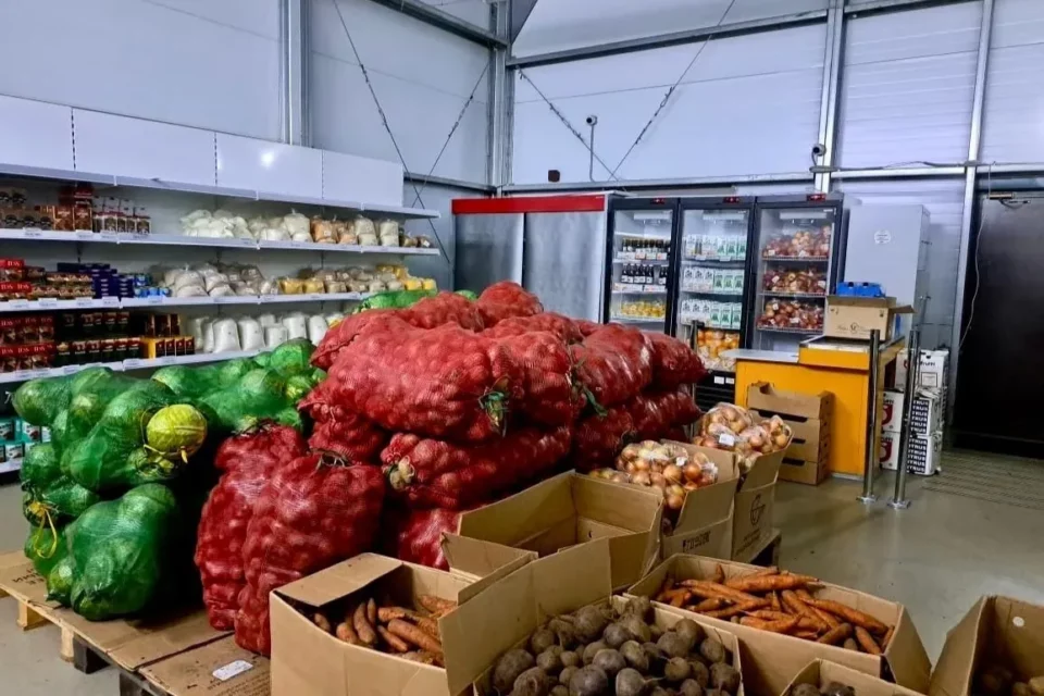 Более 110 тонн овощей доставили в арктические районы Якутии в январе