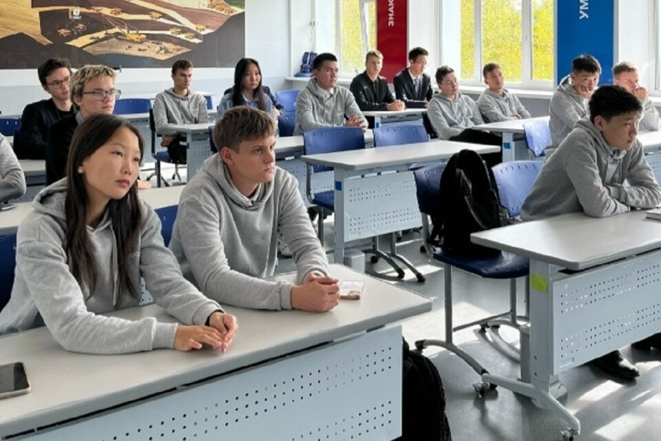 35 лет работы Корпоративного университета АЛРОСА