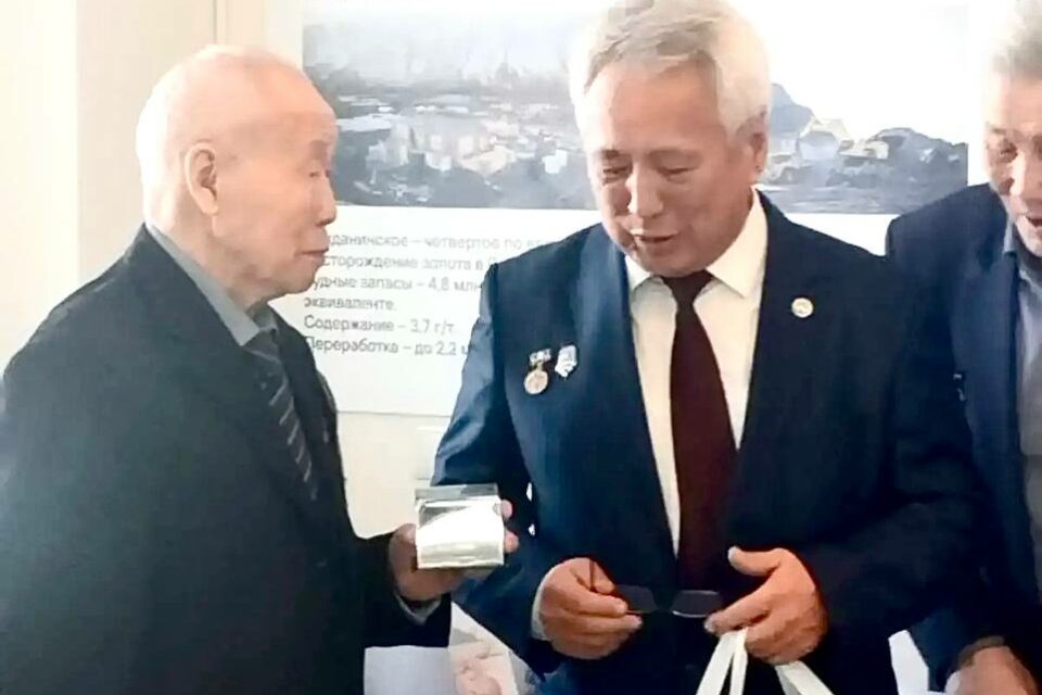 АЛРОСА назвала уникальный алмаз в честь одного из основоположников инженерного образования в Якутии