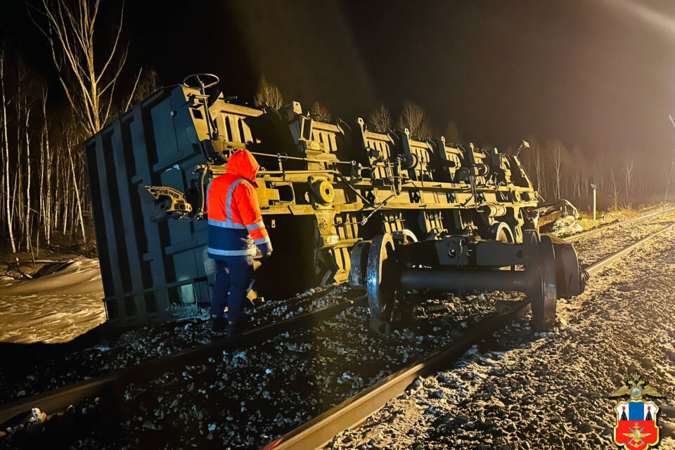 На Дальнем Востоке сошли с рельсов 25 вагонов с углем