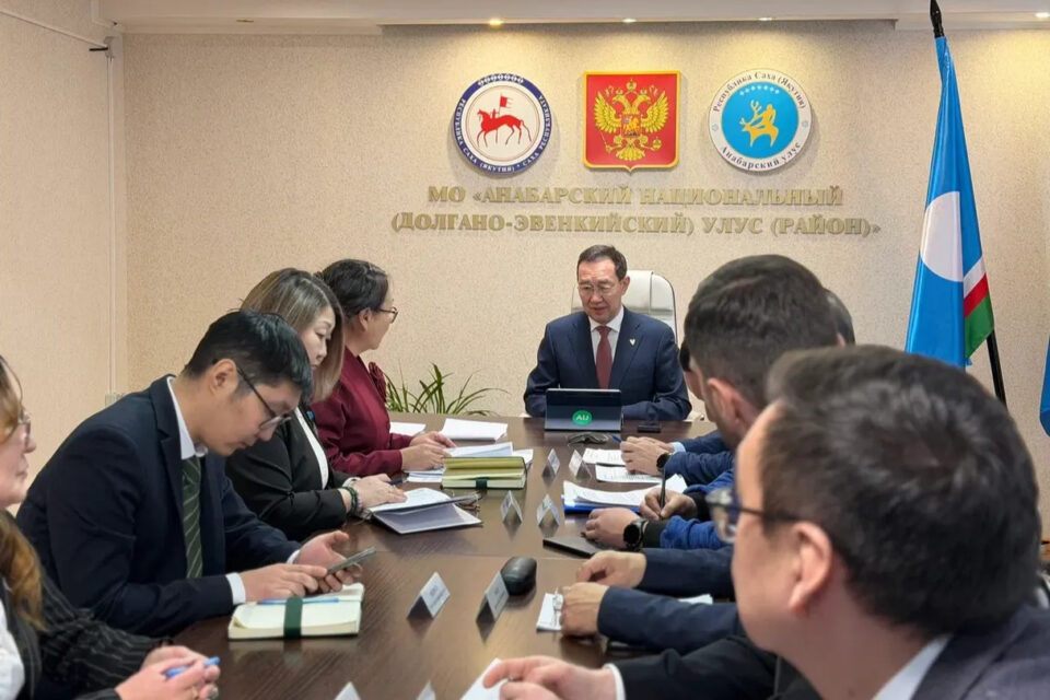 Глава Якутии провёл совещание по вопросам развития Анабарского района