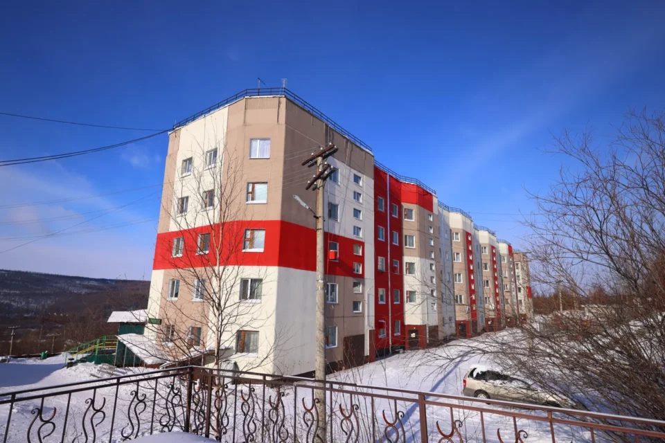 Жилищный фонд обновляют в поселке Золотинка Нерюнгринского района по программе капремонта