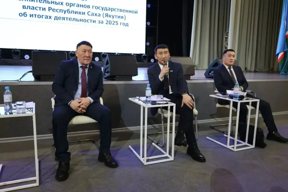 В Усть-Алданском улусе обсудили развитие ЖКХ и строительство социальных объектов