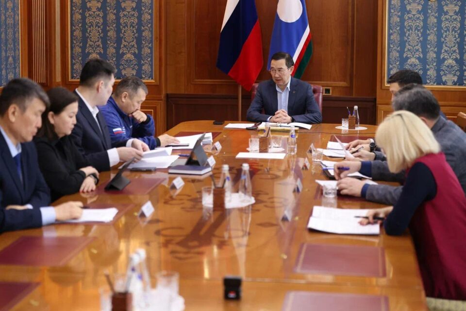 Глава Якутии поручил не допускать переносов сроков строительства арендного жилья и соцобъектов