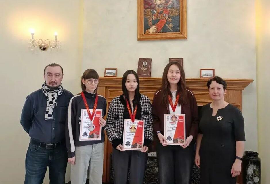 Якутские шахматистки подтвердили лидерство на чемпионате ДФО