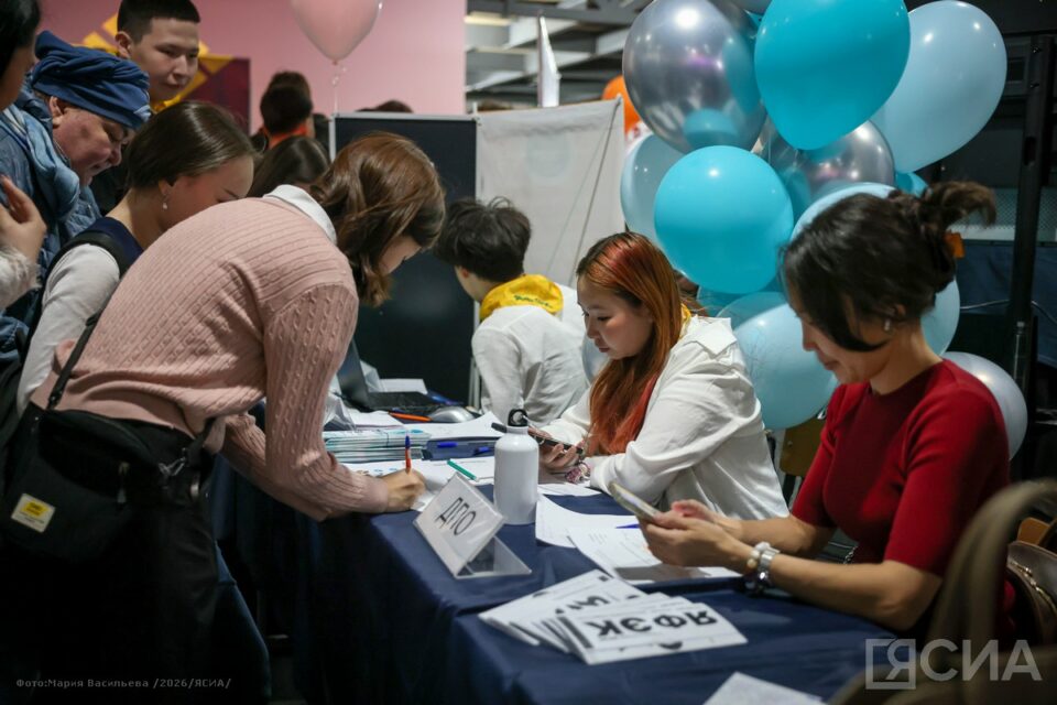 В Якутске открылась ярмарка трудоустройства, где предлагают пять тысяч вакансий