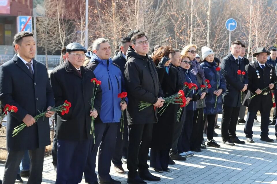В Якутске почтили память Ильи Винокурова
