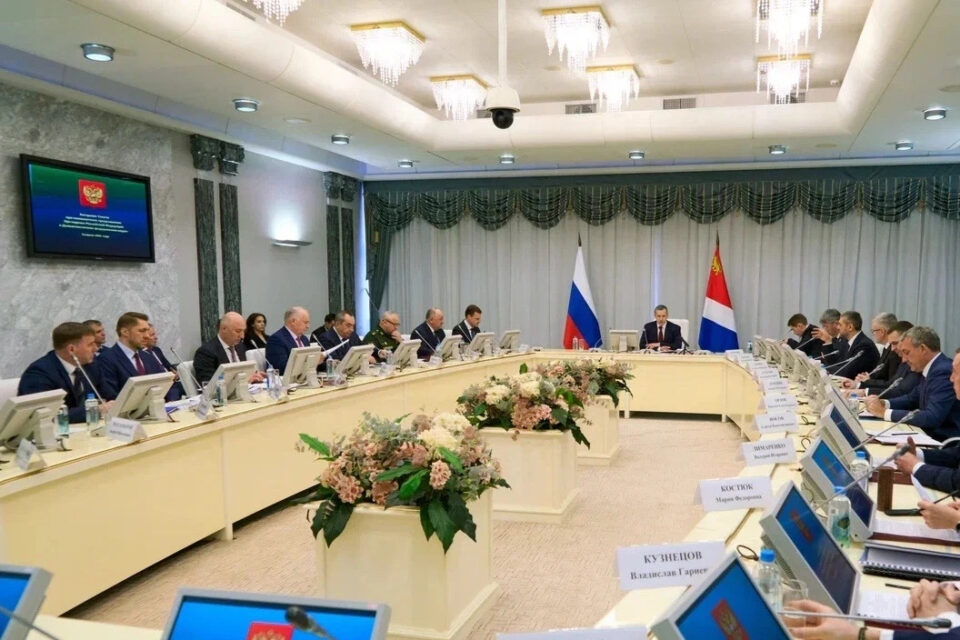 Трутневу доложили о подготовке к паводкам и пожарам в ДФО