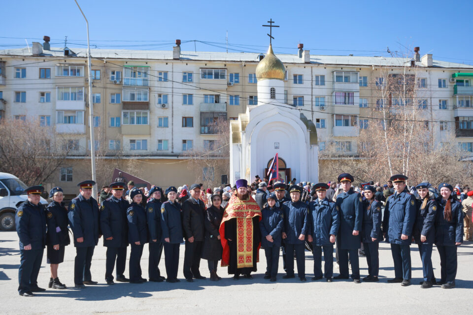 Сотрудники и ветераны УФСИН приняли участие в общегородском Пасхальном Крестном ходе