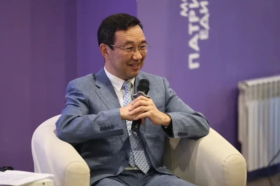 Айсен Николаев возглавил медиарейтинг глав регионов ДФО за июль