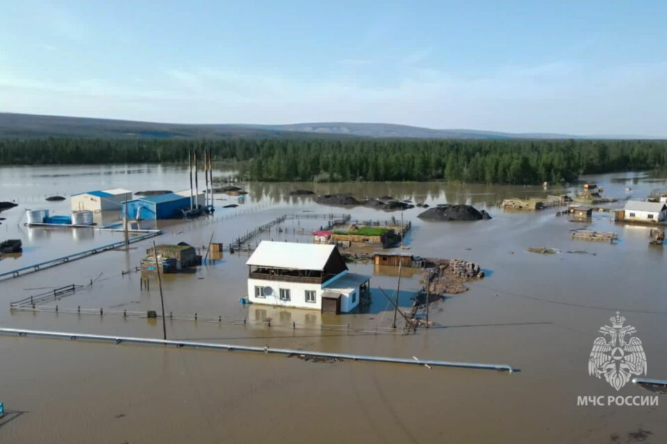 Студотряды помогут жителям пострадавших от паводка сёл Верхоянского района
