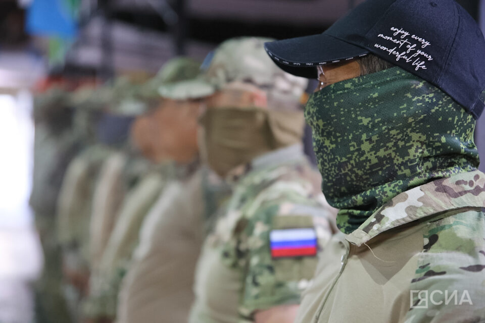 В Якутске на специальную военную операцию проводили отряд «Боотур»