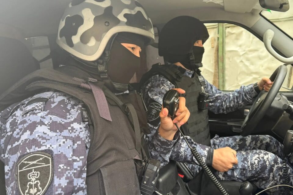 В Среднеколымске задержали подозреваемого в ножевом нападении