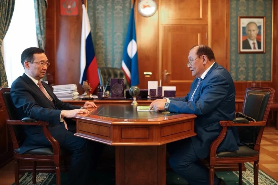 Айсен Николаев поручил усилить связь науки и бизнеса для решения практических задач экономики Якутии