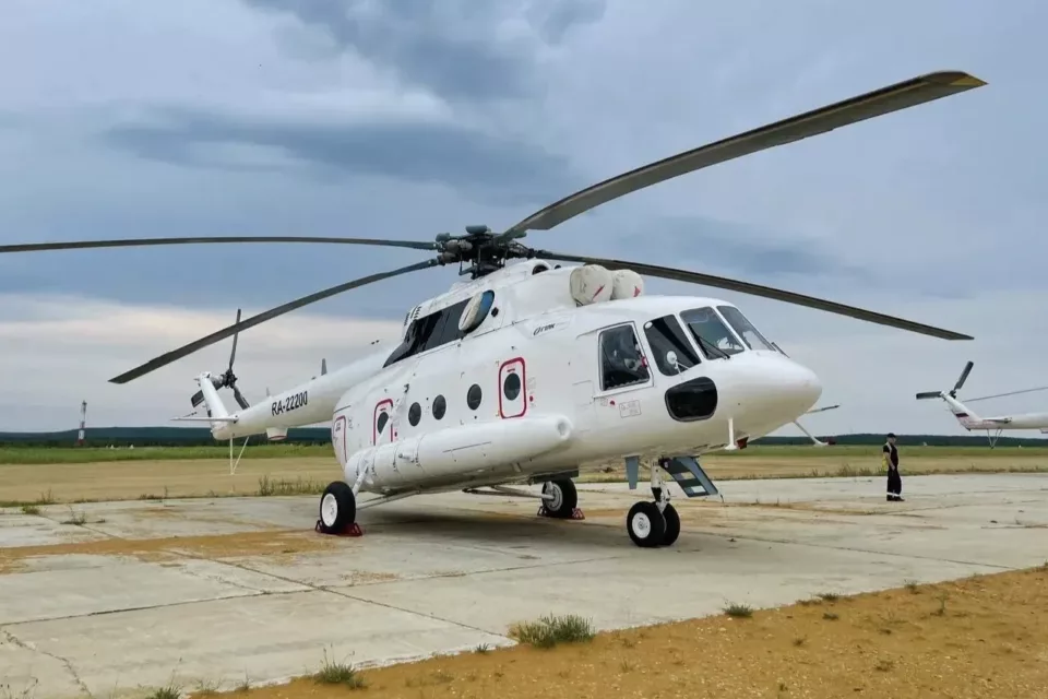 Вертолеты Ми-8МТВ-1 обеспечивают авиасообщение и выполняют санрейсы в арктических районах Якутии