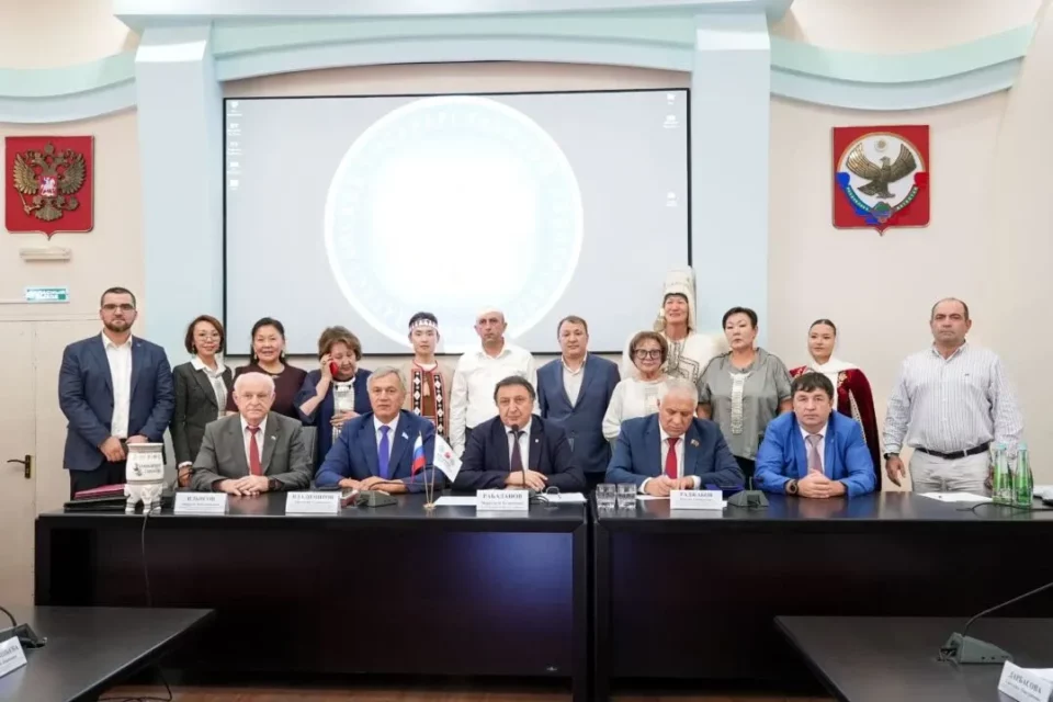 Якутию и Дагестан объединил культурно-просветительский проект «От Кулаковского до Гамзатова»